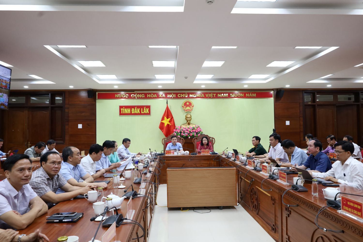 Thủ tướng Chính phủ Phạm Minh Chính: Kiên định mục tiêu tăng trưởng 2 con số gắn với ổn định kinh tế vĩ mô, kiểm soát lạm phát.